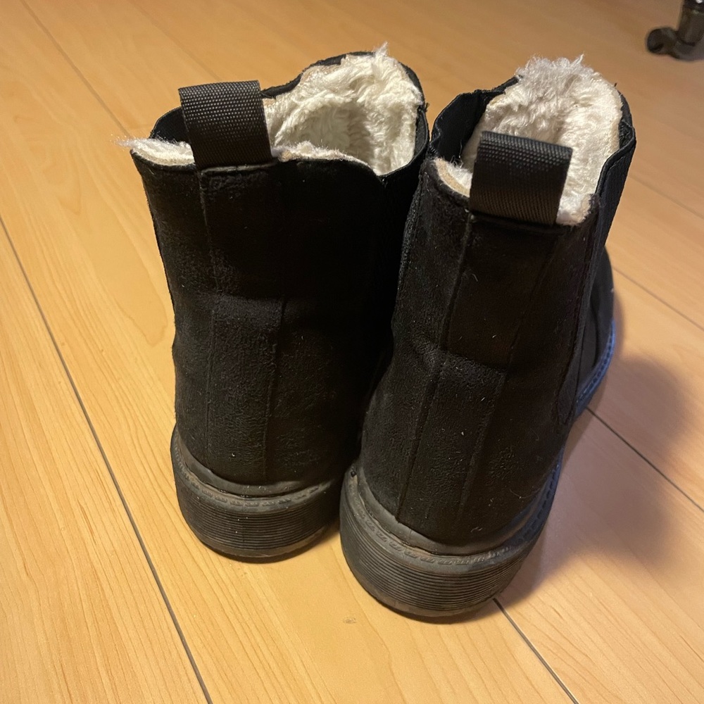Boots - Picture 5 of 5